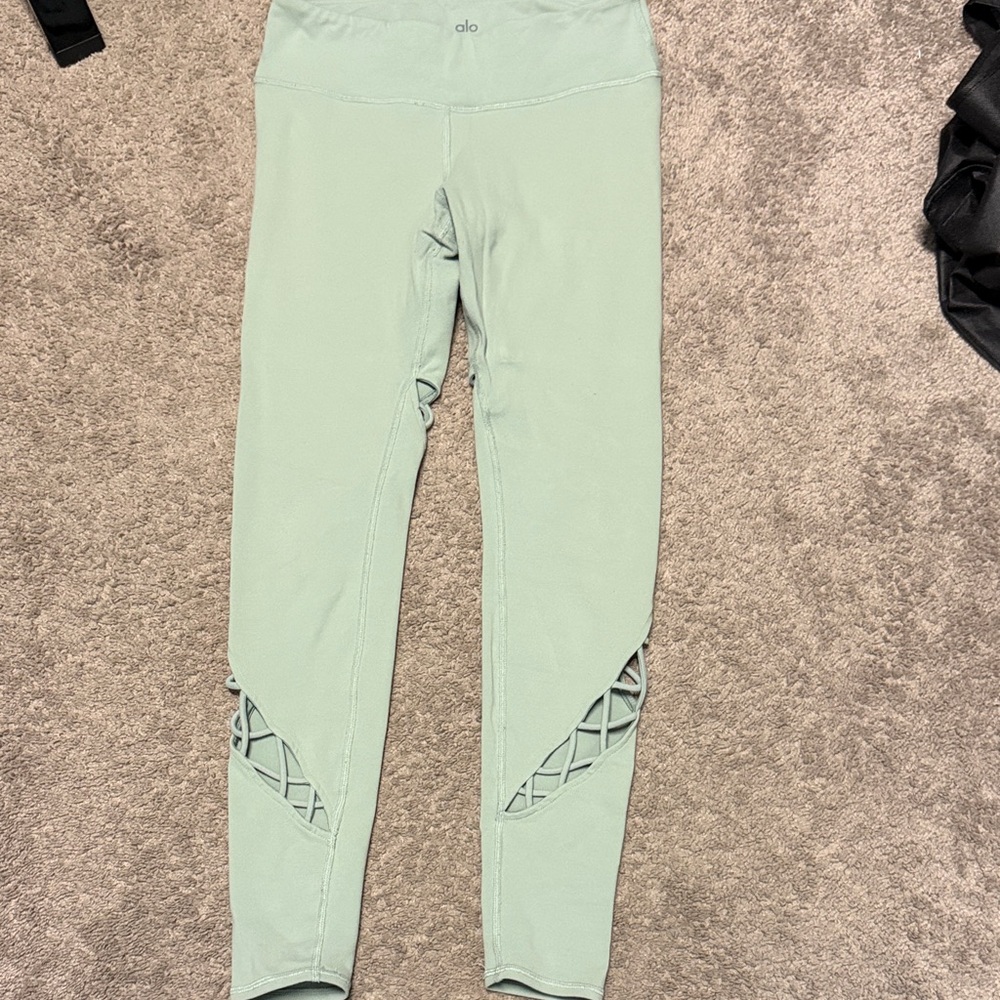 ALO Yoga Mint Green Leggings